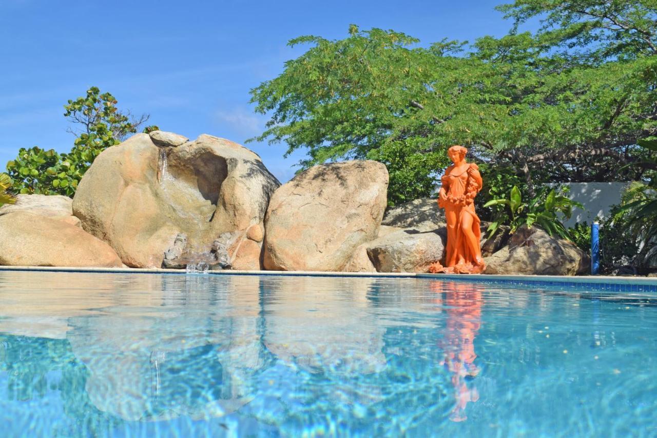 Villa Bougainvillea Aruba, The Tango Suite Palm Beach Exteriör bild